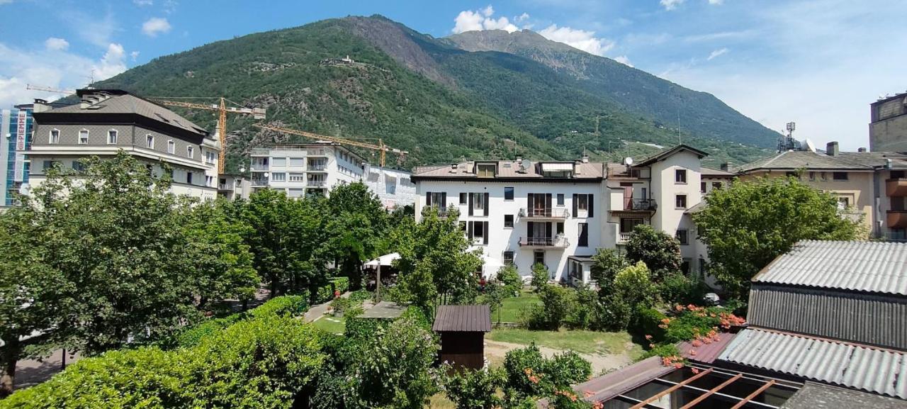 Bernina Station Center Apartment - Tirano Extérieur photo