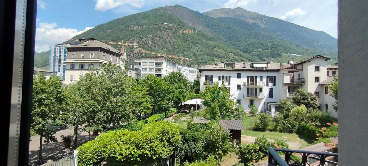 Bernina Station Center Apartment - Tirano Extérieur photo
